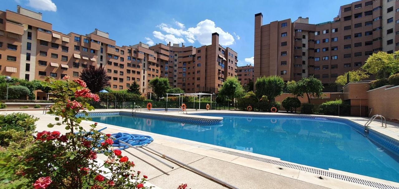 Residencial En Madrid Alquiler De Corta Estancia No Turistico Exterior foto